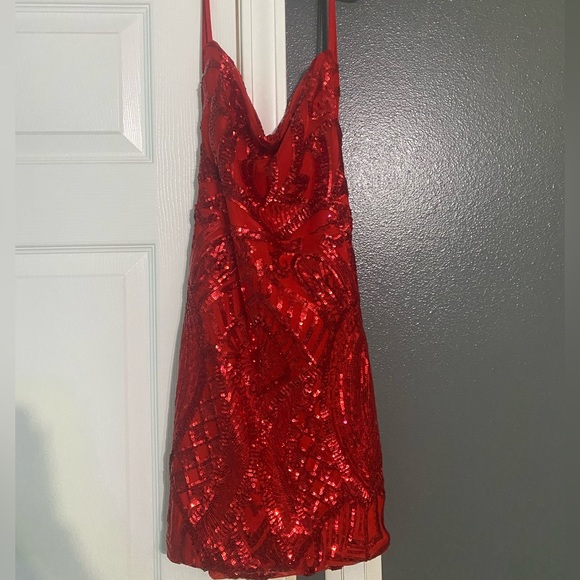 Red Dress - Picture 3 of 3